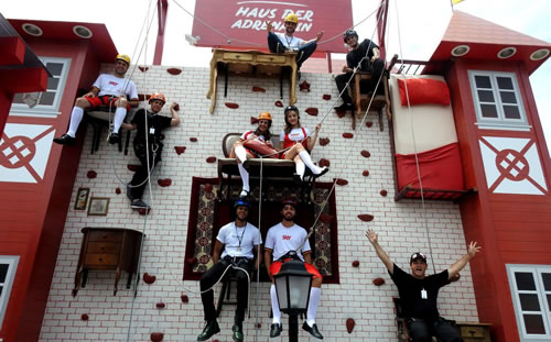 Projeto Aventura com parede de escalada na Oktoberfest 2016