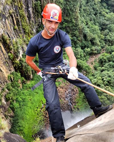 Realizado Rappel na Cascata do Avencal 19