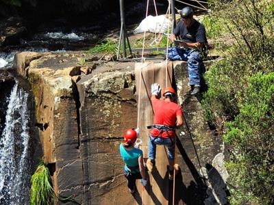 Realizado Rappel na Cascata do Avencal 21