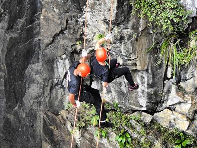 Realizado Rappel na Cascata do Avencal 26