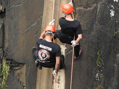 Realizado Rappel na Cascata do Avencal 45