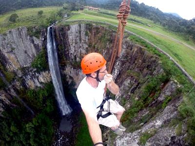 Realizado Rappel e Tirolesa na Cascata do Avencal 20