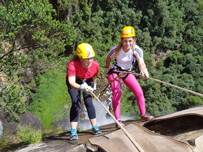 Realizado Rappel e Tirolesa na Cascata do Avencal 25