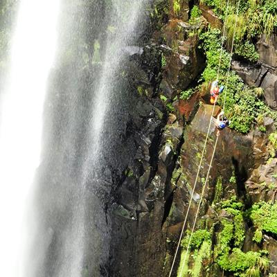 Realizado Rappel e Tirolesa na Cascata do Avencal 33