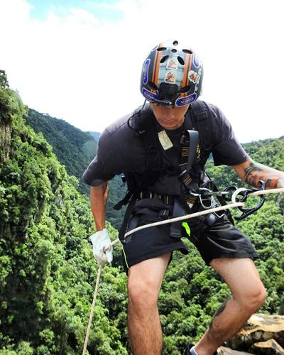 Realizado Rappel e Tirolesa na Cascata do Avencal 9