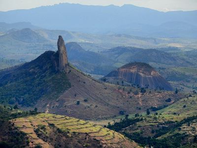 A maior tirolesa do Brasil e possivelmente a maior do mundo vai ser em Cuparaque/MG 7